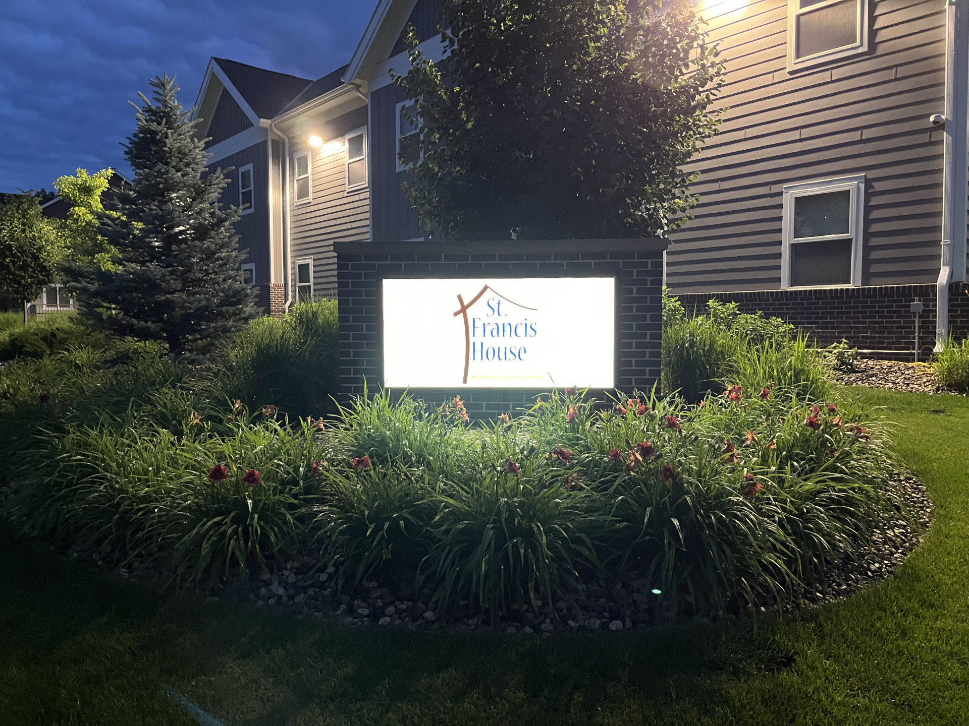 21st Annual Dinner & Auction background