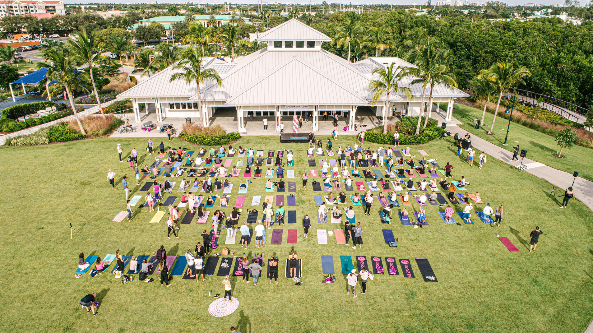 YogaCAN Naples 2025 background