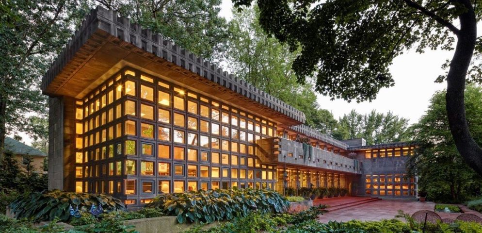 Frank Lloyd Wright Building Conservancy's 2024 Silent Auction & Raffle background
