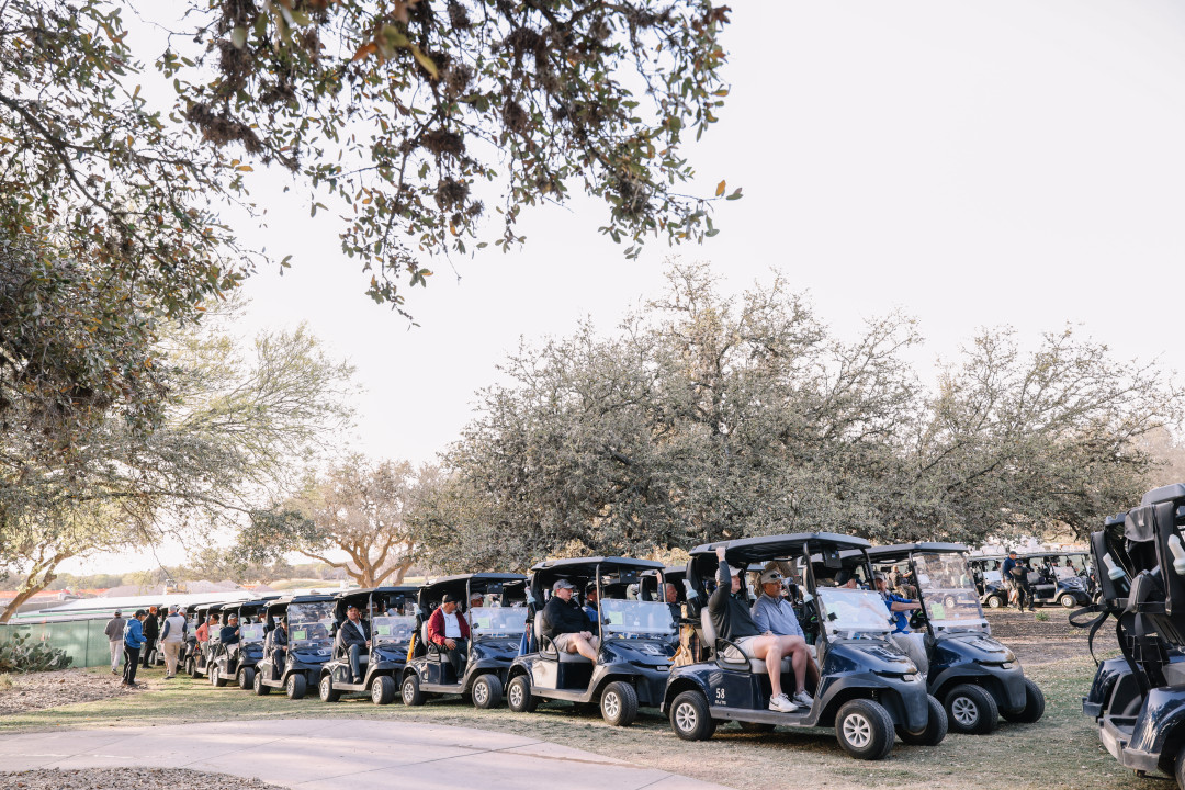 15th Annual Golf Fore Friends banner