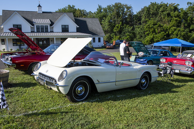 7th Annual Vettes for Willing Warriors background