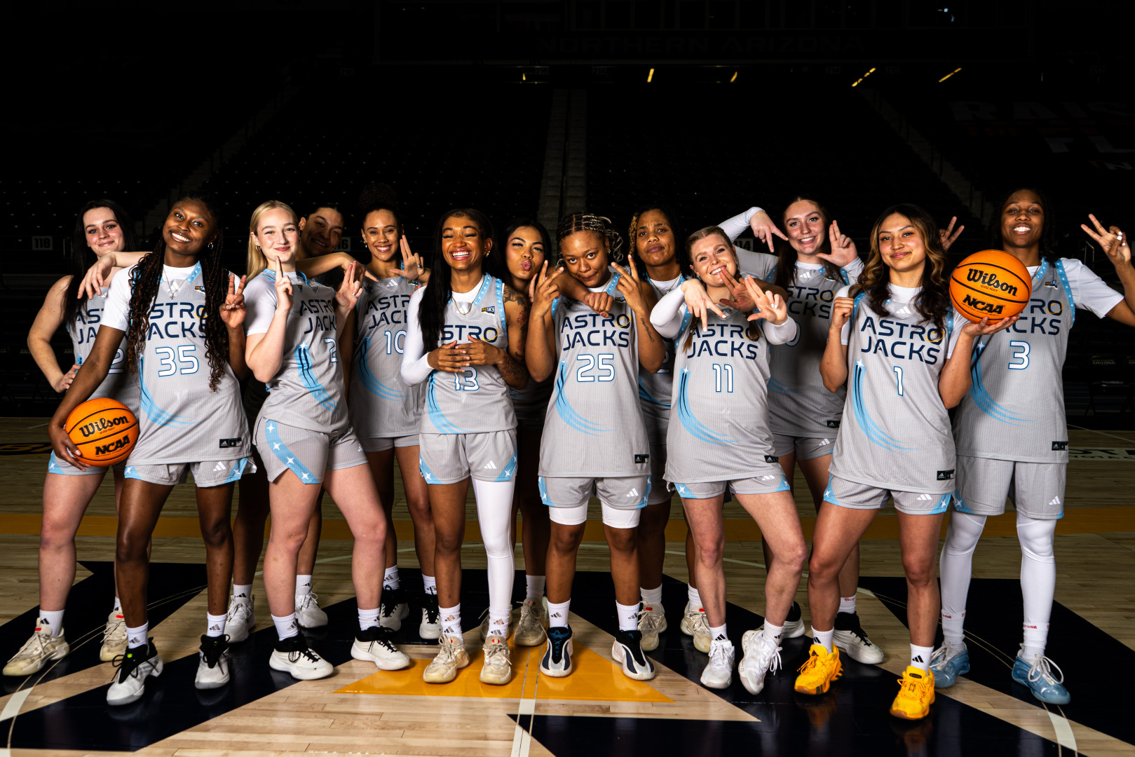 Astrojacks Auction | WBB background