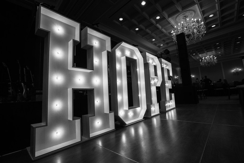2026 Toasting Hope Tasting Event background