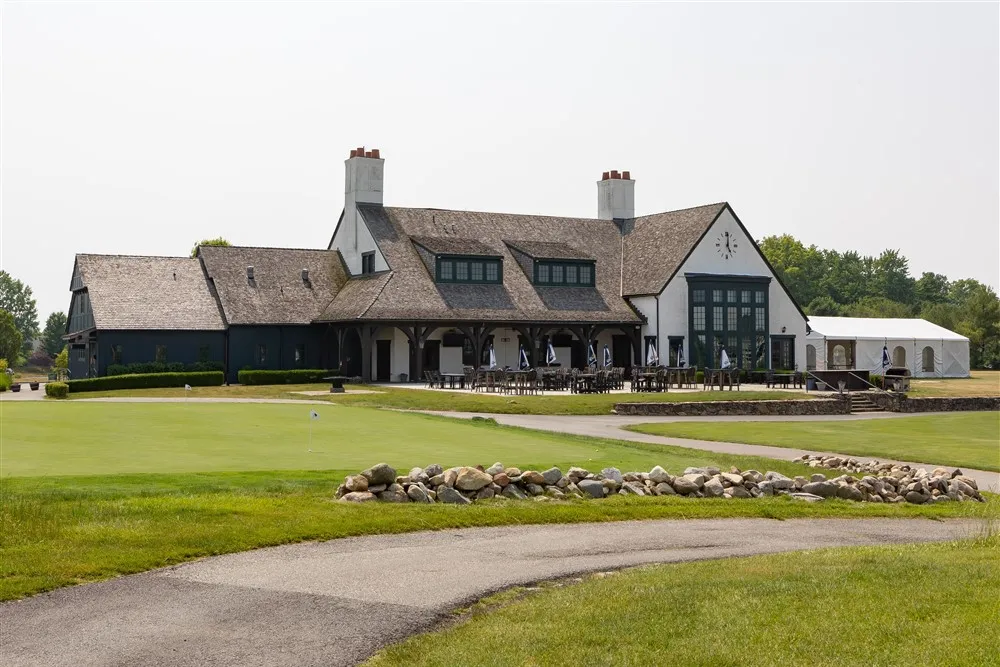 Roosters Charitable Golf Outing background