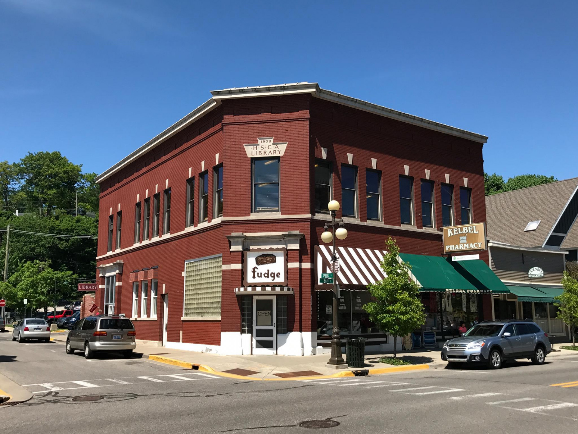 A Novel Auction logo