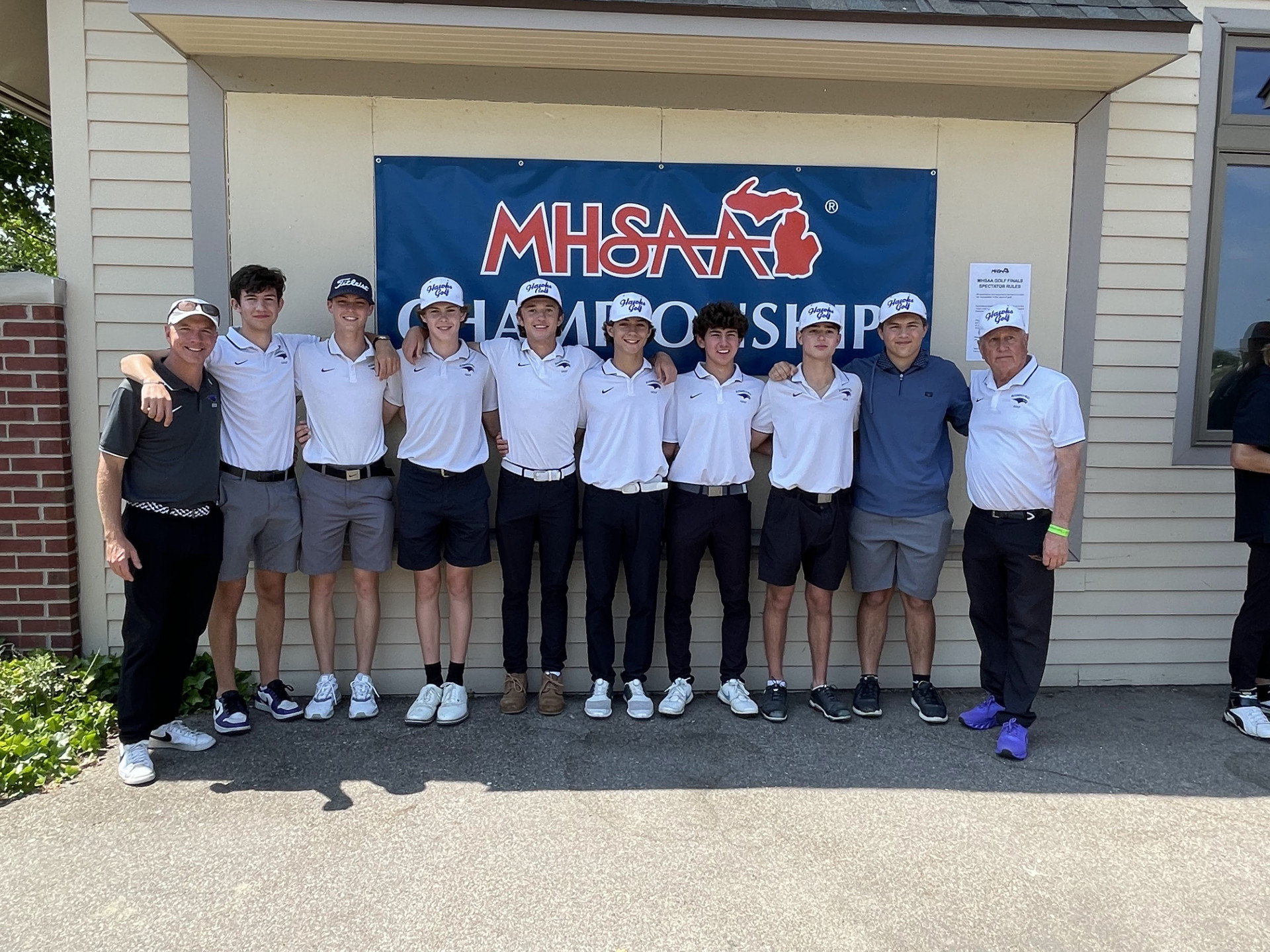 Boys Golf logo